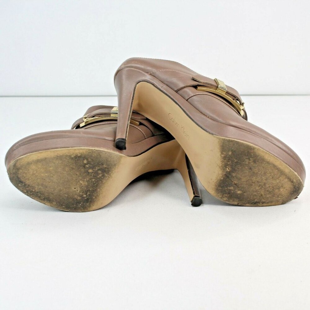 Calvin Klein Pearle Closed Toed Brown Platform High Heel Mules Gold Tone Buckle - Picture 5 of 6